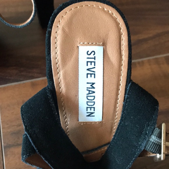 Steve Madden Black Heels Size 8. Great condition! - Picture 4 of 5